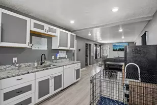 4305 W 5570 S, Salt Lake City, UT 84118 - Photo 21