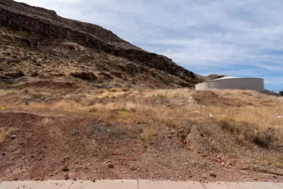 340 N 250 E #19, La Verkin, UT 84745 - Photo 3
