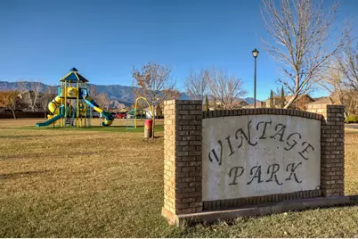 687 N 380 W, La Verkin, UT 84745 - Photo 35