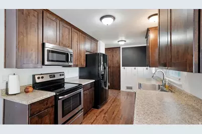 696 N Center St, Lehi, UT 84043 - Photo 15