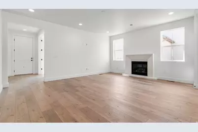 8944 S Smoky Hollow Rd, West Jordan, UT 84081 - Photo 7