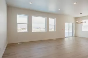 1159 E Blackfeet Dr, Eagle Mountain, UT 84005 - Photo 5