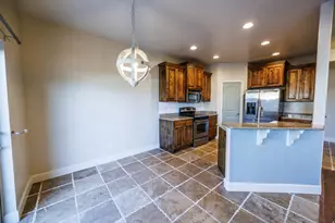 1238 N Baycrest Dr E, Saratoga Springs, UT 84045 - Photo 7