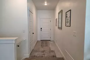 1484 E 480 S, Hyrum, UT 84319 - Photo 5