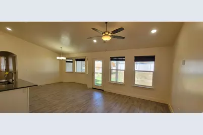3827 N Adams St E, Eagle Mountain, UT 84013 - Photo 7