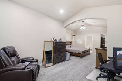 2452 Oak Ln, Layton, UT 84040 - Photo 21