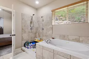 2452 Oak Ln, Layton, UT 84040 - Photo 23