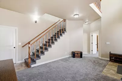 2452 Oak Ln, Layton, UT 84040 - Photo 3