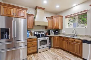 2452 Oak Ln, Layton, UT 84040 - Photo 17