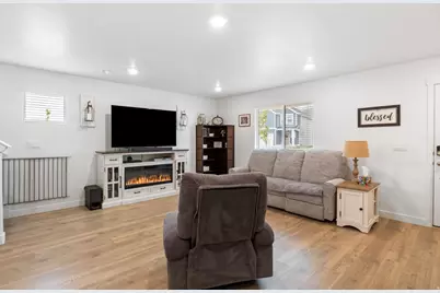 1373 S 3720 E, Spanish Fork, UT 84660 - Photo 11