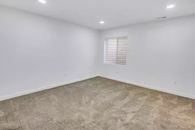 2104 W 2200 S, Syracuse, UT 84075 - Photo 25