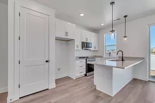 629 E Ryegrass Dr, Eagle Mountain, UT 84005 - Photo 5