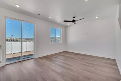 629 E Ryegrass Dr #309, Eagle Mountain, UT 84005 - Photo 9