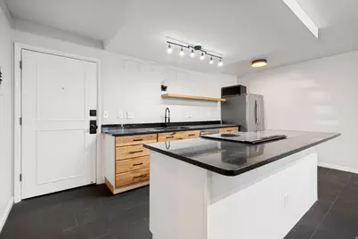 87 W 300 N #206, Salt Lake City, UT 84103 - Photo 3