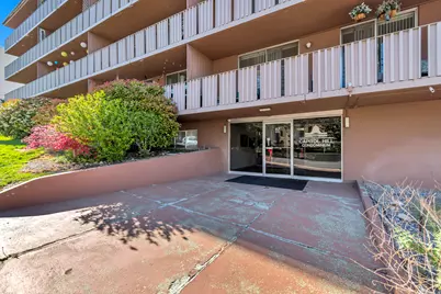 87 W 300 N #206, Salt Lake City, UT 84103 - Photo 17