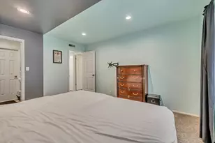 5554 S Marshwood Ln E, Murray, UT 84107 - Photo 13