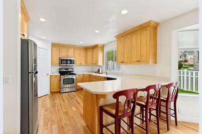 298 E North Canyon Rd, Bountiful, UT 84010 - Photo 17