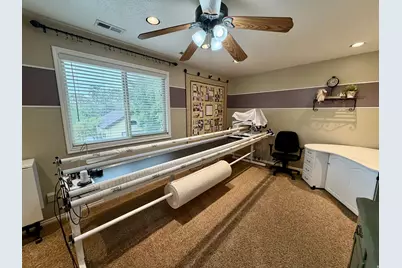 2205 E Sunset Dr, Layton, UT 84040 - Photo 33