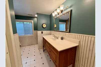 2205 E Sunset Dr, Layton, UT 84040 - Photo 39