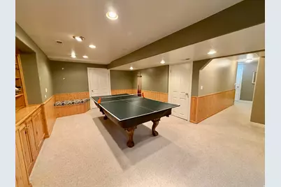 2205 E Sunset Dr, Layton, UT 84040 - Photo 37
