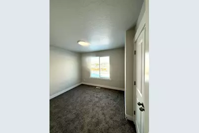 2362 E Yellow Blossom St #477, Eagle Mountain, UT 84005 - Photo 9