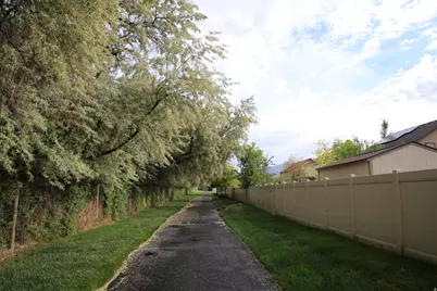 1676 S Spring Creek Ranch Rd, Lehi, UT 84043 - Photo 47