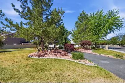 1676 S Spring Creek Ranch Rd, Lehi, UT 84043 - Photo 33