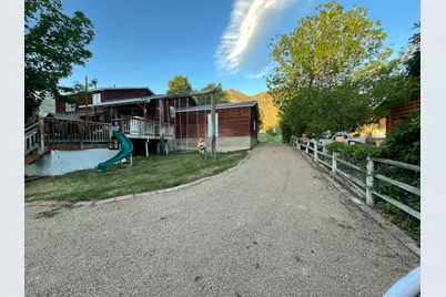 9905 N Meadow Dr E, Cedar Hills, UT 84062 - Photo 5