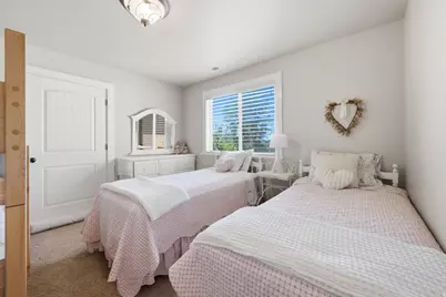 1683 N Main St, Centerville, UT 84014 - Photo 21