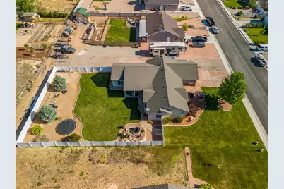 4483 N Prospector Ln, Enoch, UT 84721 - Photo 3