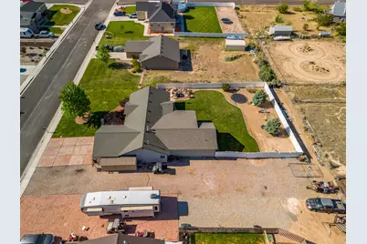 4483 N Prospector Ln, Enoch, UT 84721 - Photo 7