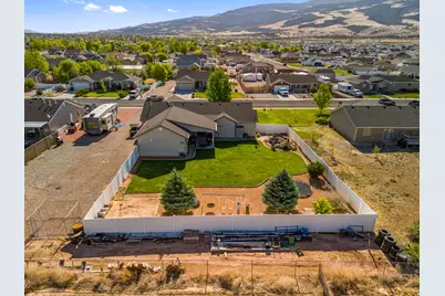 4483 N Prospector Ln, Enoch, UT 84721 - Photo 5