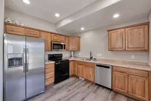 10868 S Weiss Dr W, South Jordan, UT 84009 - Photo 15