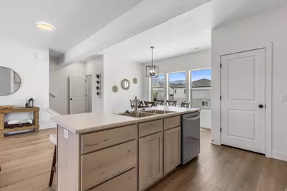 636 W Caroles Way #7, Tooele, UT 84074 - Photo 13