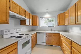 2207 W 480 N, Provo, UT 84601 - Photo 9