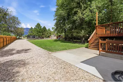 962 N Harrisville Rd, Harrisville, UT 84404 - Photo 15