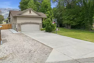 962 N Harrisville Rd, Harrisville, UT 84404 - Photo 67