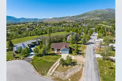 4838 E Fairway Cir, Eden, UT 84310 - Photo 3