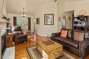 4838 E Fairway Cir, Eden, UT 84310 - Photo 9