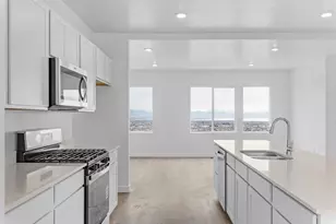 559 E Levengrove Dr, Lehi, UT 84048 - Photo 11