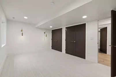 985 S Vista View Dr E, Salt Lake City, UT 84108 - Photo 57