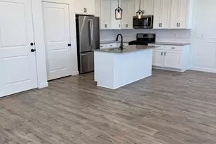 6718 W 11800 S, South Jordan, UT 84009 - Photo 5