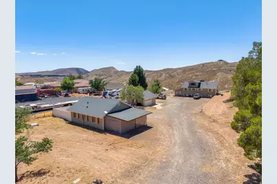 1656 S Ash Creek Dr, Toquerville, UT 84774 - Photo 117