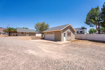 1656 S Ash Creek Dr, Toquerville, UT 84774 - Photo 23