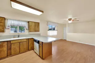 892 N 800 E, Orem, UT 84097 - Photo 9