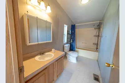 117 S Maple St, Wellington, UT 84542 - Photo 13