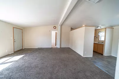 117 S Maple St, Wellington, UT 84542 - Photo 7