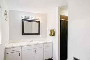 1085 N Nayon Dr E, Layton, UT 84040 - Photo 7