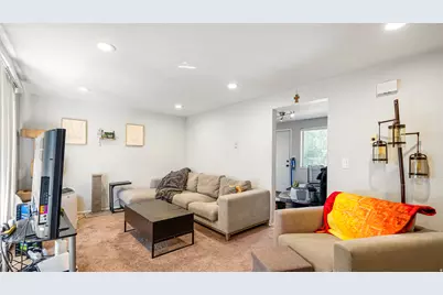 1085 N Nayon Dr E # 6, Layton, UT 84040 - Photo 3