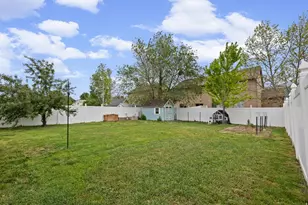 1828 N 225 W, Layton, UT 84041 - Photo 21